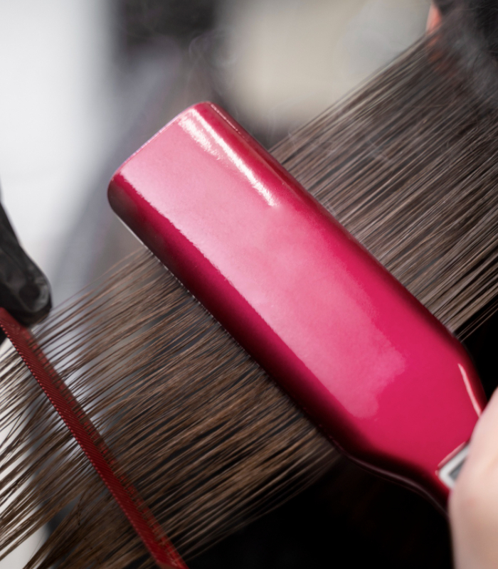 Brushing et lissage des cheveux au salon L’Atelier d’isa à Rodez